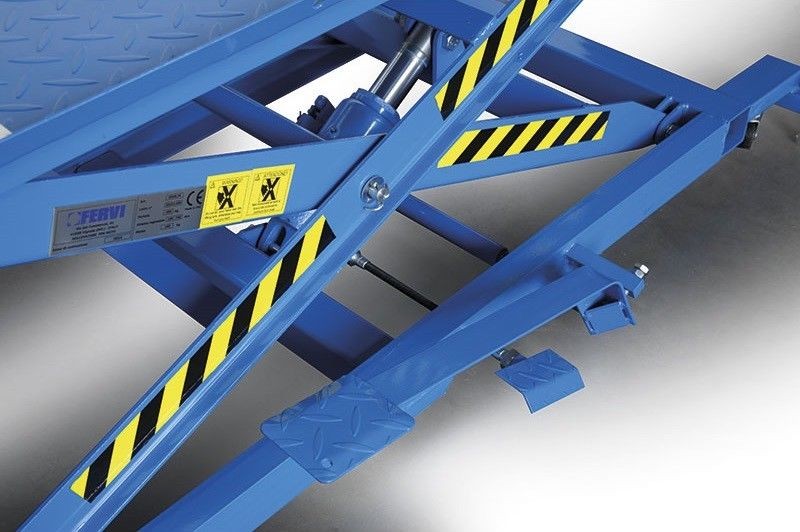 Fervi PONTE SOLLEVATORE IDRAULICO MOTO SCOOTER 400KG mod. S008/M - immagine 3