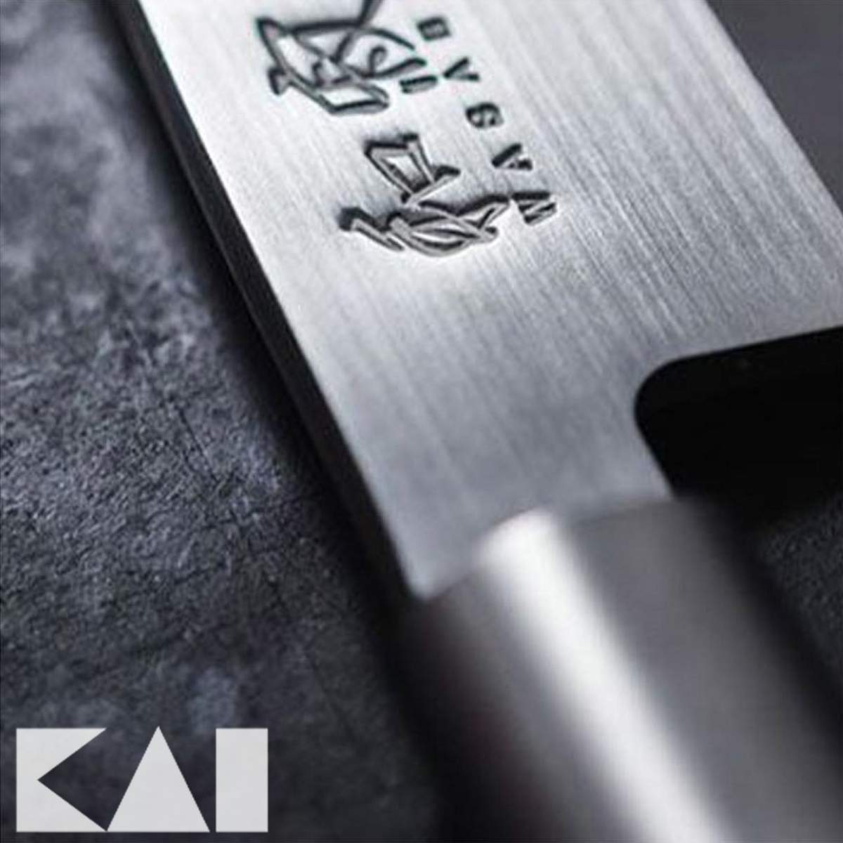 Coltello Nakiri Kai 16,5 cm 6716N Wasabi Black - immagine 4